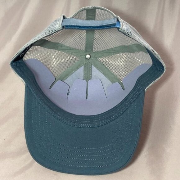 MAUI JIM Adjustable Blue Hat with Beach Scene Embroidered Patch BRAND NEW - Picture 6 of 7